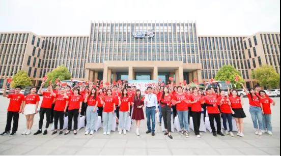 做白色的牛奶，创红色的企业，登录入口乳业集团青春歌会庆祝建党100周年