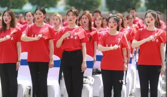 做白色的牛奶，创红色的企业，登录入口乳业集团青春歌会庆祝建党100周年