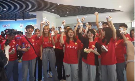 做白色的牛奶，创红色的企业，登录入口乳业集团青春歌会庆祝建党100周年