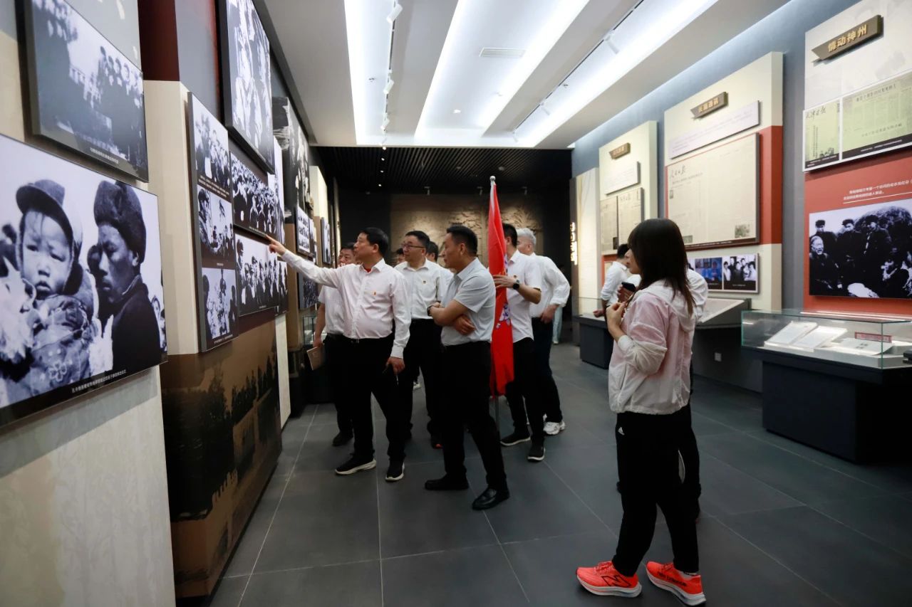 砥砺初心使命，汲取奋进力量丨登录入口乳业集团党委组织开展学习“焦裕禄精神”主题党日活动