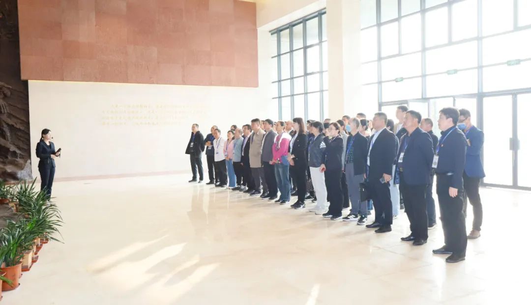 传承红色基因·践行初心使命 | 登录入口乳业集团党务干部赴河南大别山干部学院开展综合素质提升教育培训