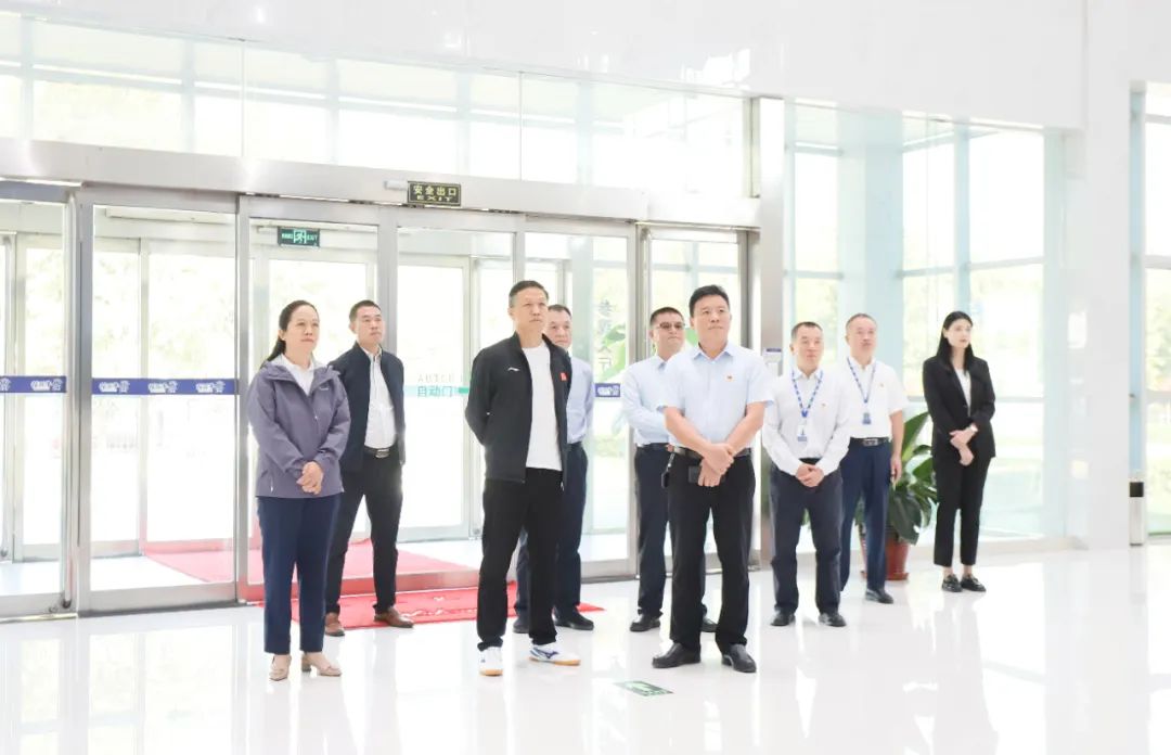 快乐过“双节”，安全不放假｜河南农投集团党委书记、董事长李晓寰一行莅临登录入口乳业集团开展“双节”安全生产大检查活动并慰问一线职工、