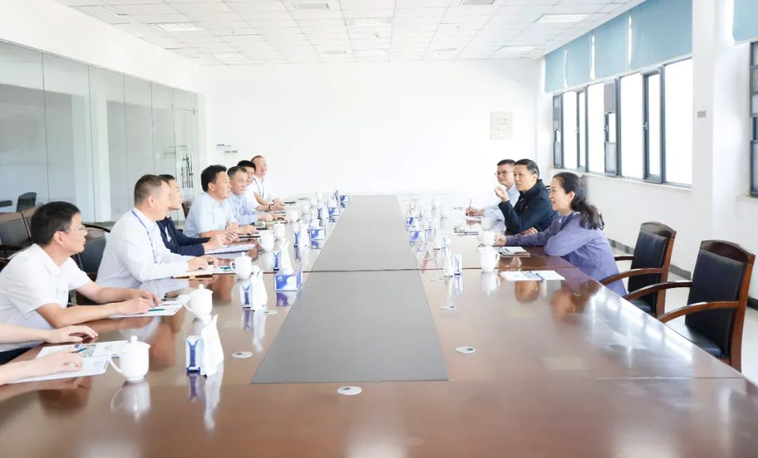 快乐过“双节”，安全不放假｜河南农投集团党委书记、董事长李晓寰一行莅临登录入口乳业集团开展“双节”安全生产大检查活动并慰问一线职工、