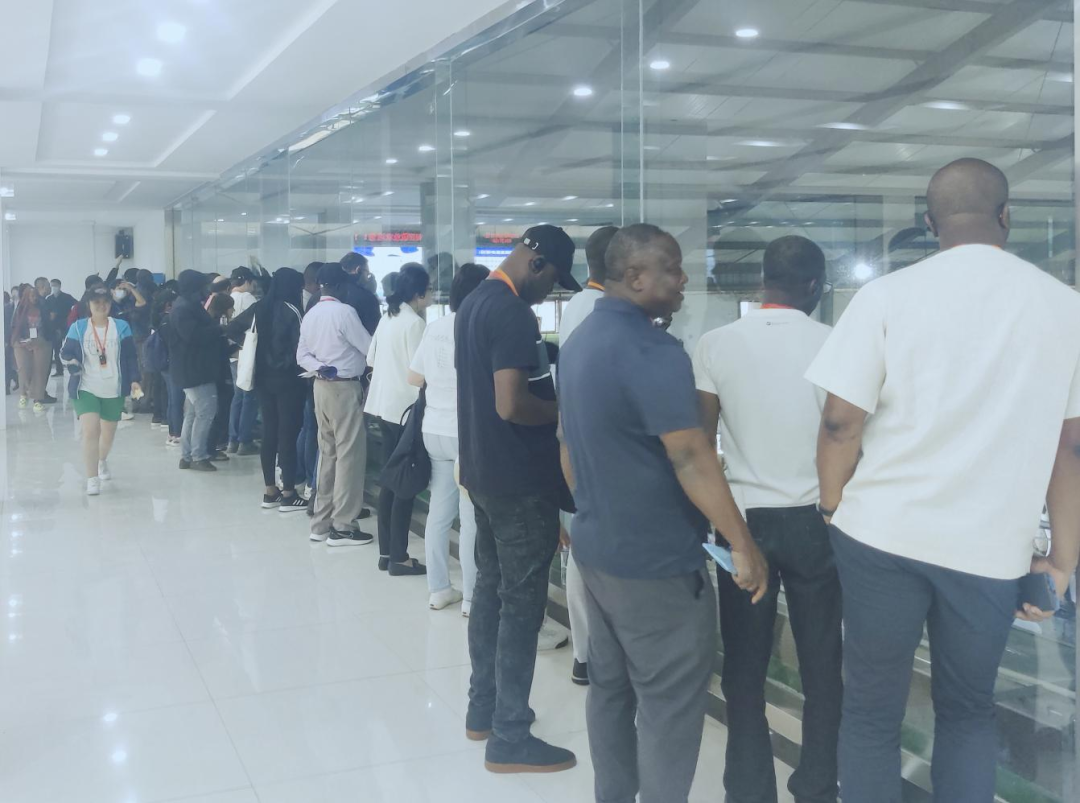 北京大学南南合作与发展学院教授、全球伙伴关系主任周咏梅一行莅临登录入口平舆瑞亚牧业参观调研