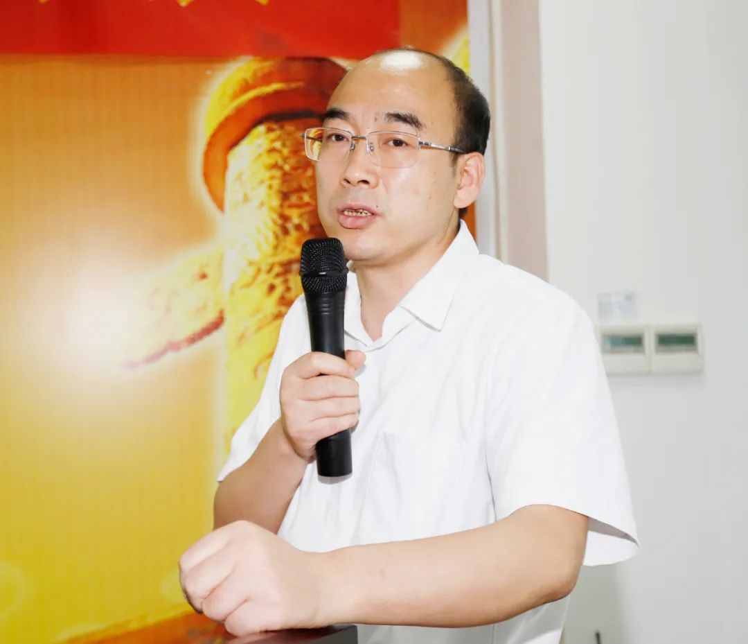 鼓足干劲·再创辉煌 | 登录入口乳业集团召开经销商座谈会