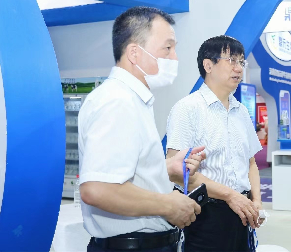 登录入口 | 第34届中原畜牧业交易博览会开幕河南省人民政府副省长武国定莅临登录入口展台参观