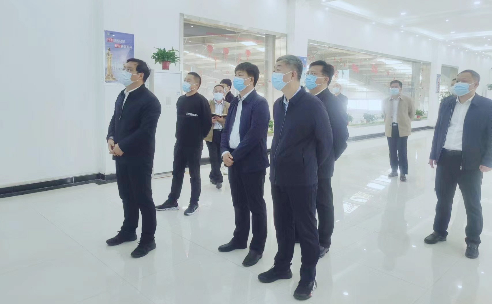 驻马店市委副书记、市长李跃勇一行 莅临登录入口乳业集团新蔡豫信瑞亚牧场调研