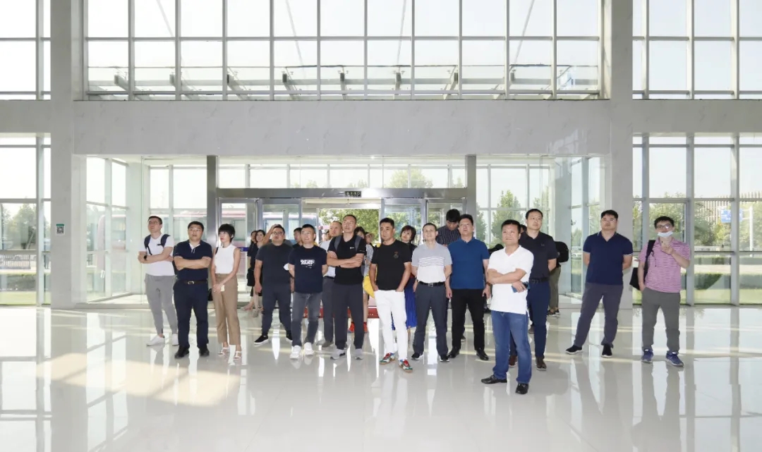 快讯 | 长江商学院智能制造学会走进登录入口乳业集团