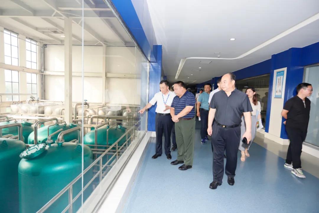 快讯 | 河南省人民政府食品安全委员会办公室第三批食品安全示范区验收组领导莅临登录入口乳业集团验收食品安全示范区建设情况