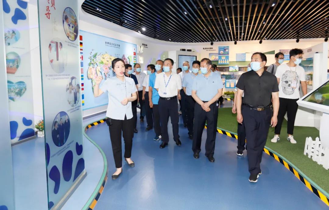 郑州市安全生产双重预防体系建设现场观摩会在登录入口乳业集团郑州分公司召开