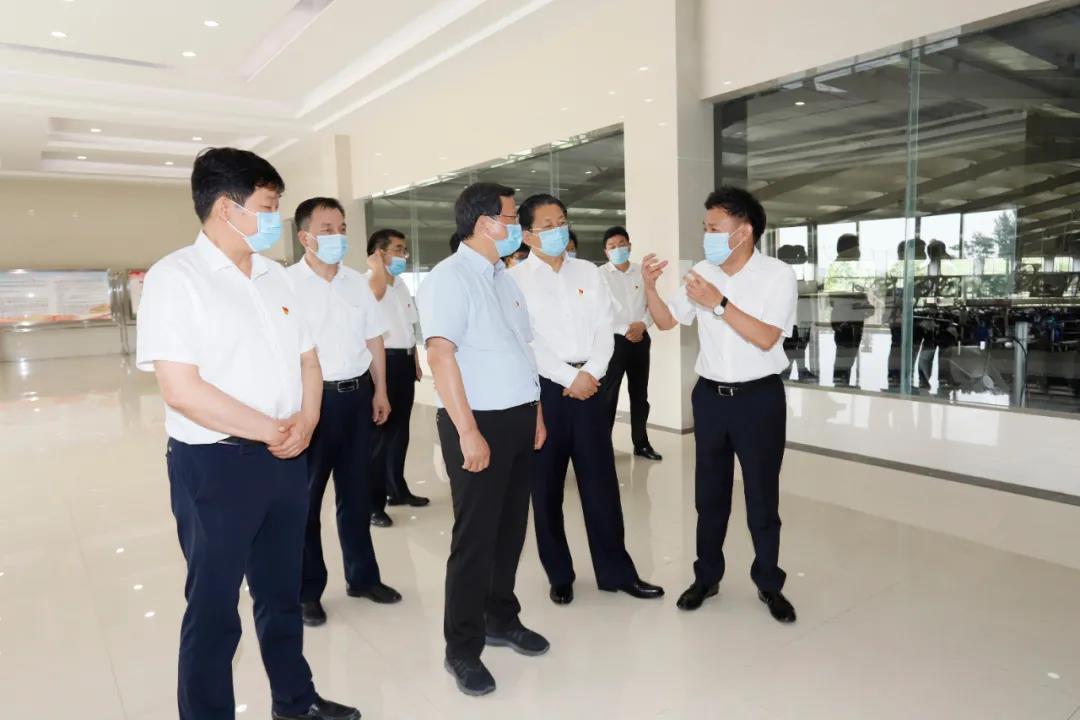 快讯 | 河南省委常委、省纪委书记、省监委主任任正晓莅临登录入口乳业集团新蔡瑞亚牧场调研