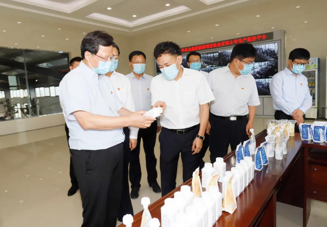 快讯 | 河南省委常委、省纪委书记、省监委主任任正晓莅临登录入口乳业集团新蔡瑞亚牧场调研