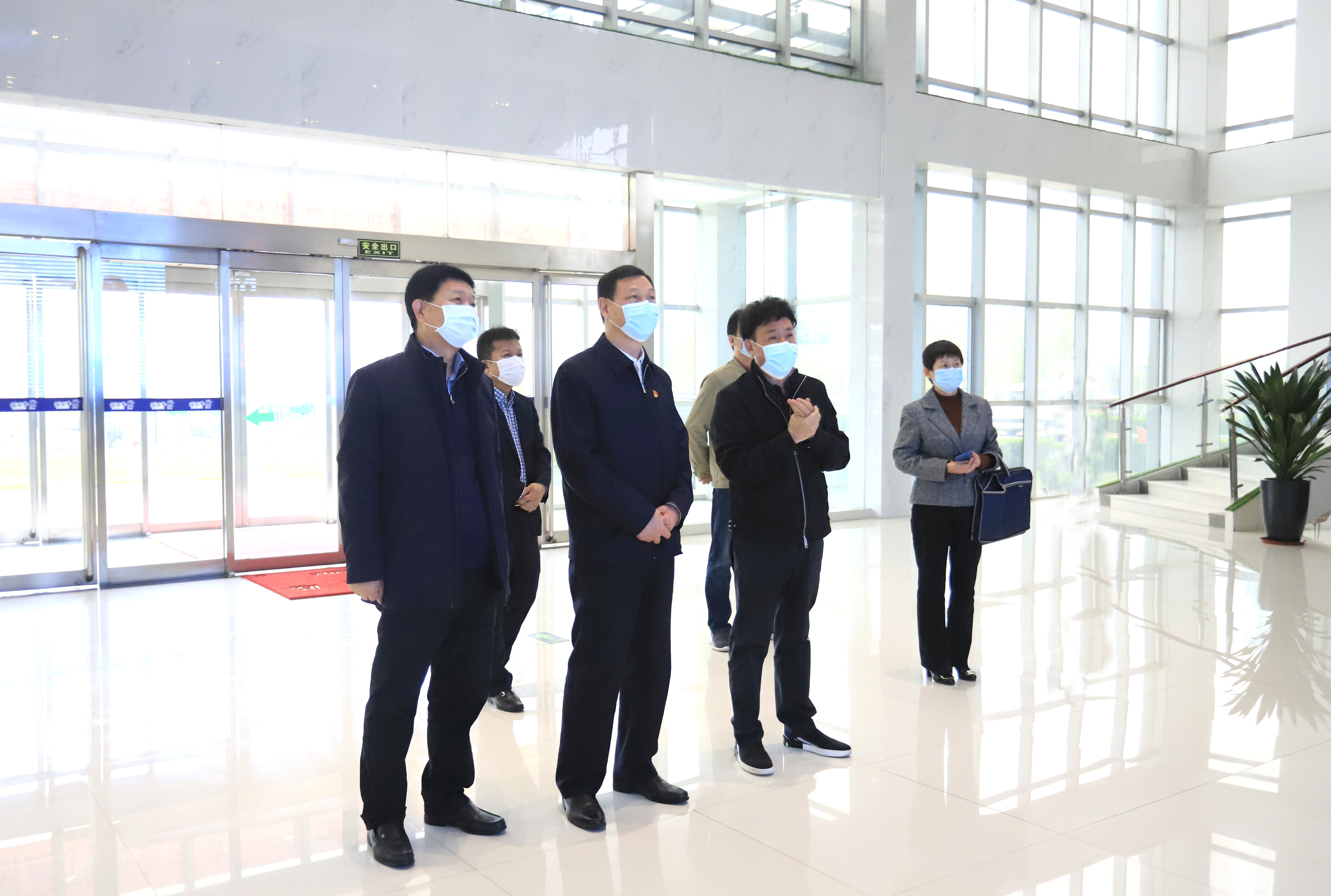 河南省委农办主任、农业农村厅厅长申延平一行调研河南登录入口乳业集团