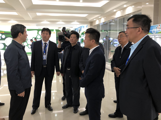 河南省委副书记、省长陈润儿一行莅临 登录入口集团鲁山瑞亚牧业有限公司视察调研