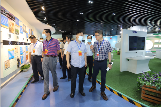 快讯|郑州市人大代表莅临河南登录入口乳业集团参观调研