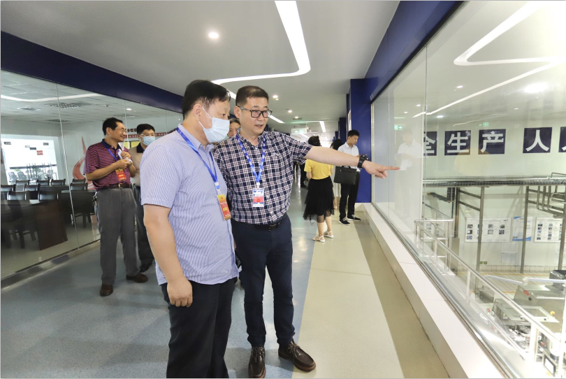 快讯|郑州市人大代表莅临河南登录入口乳业集团参观调研