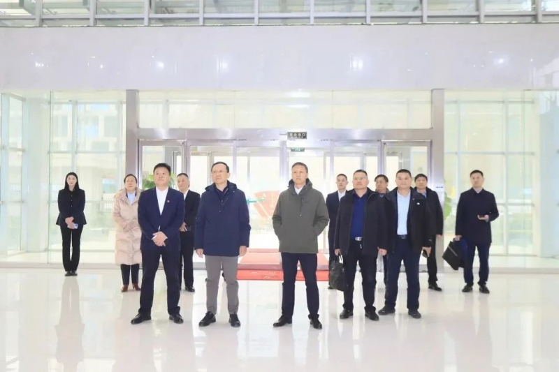 省政府国资委党委书记、主任李涛一行到登录入口乳业集团调研