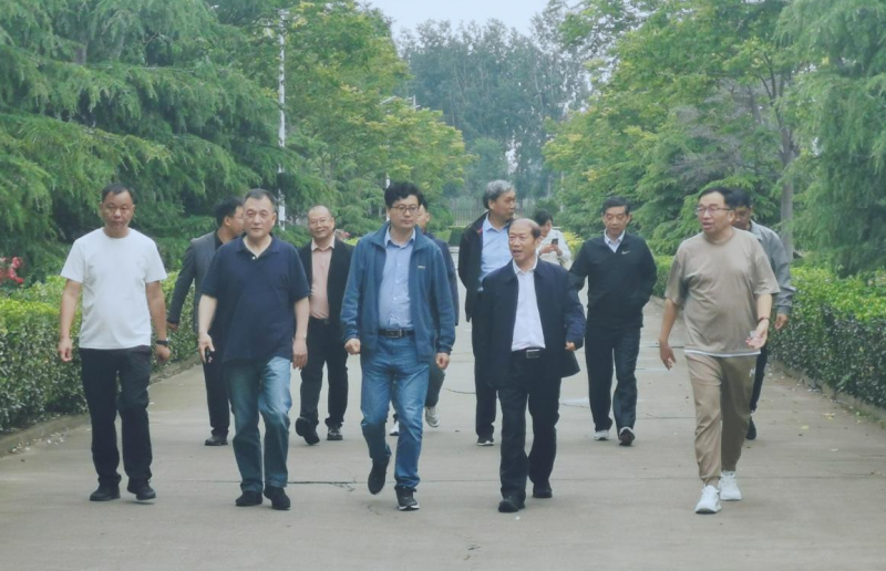 登录入口丨河南农业大学党委副书记、校长介晓磊一行莅临登录入口河南瑞亚参观调研